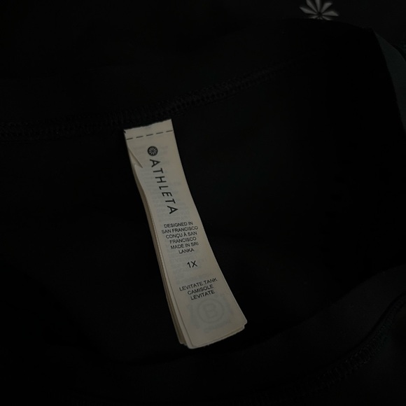 ATHLETA | Black LEVITATE TANK Plus Size 1X - Picture 5 of 6